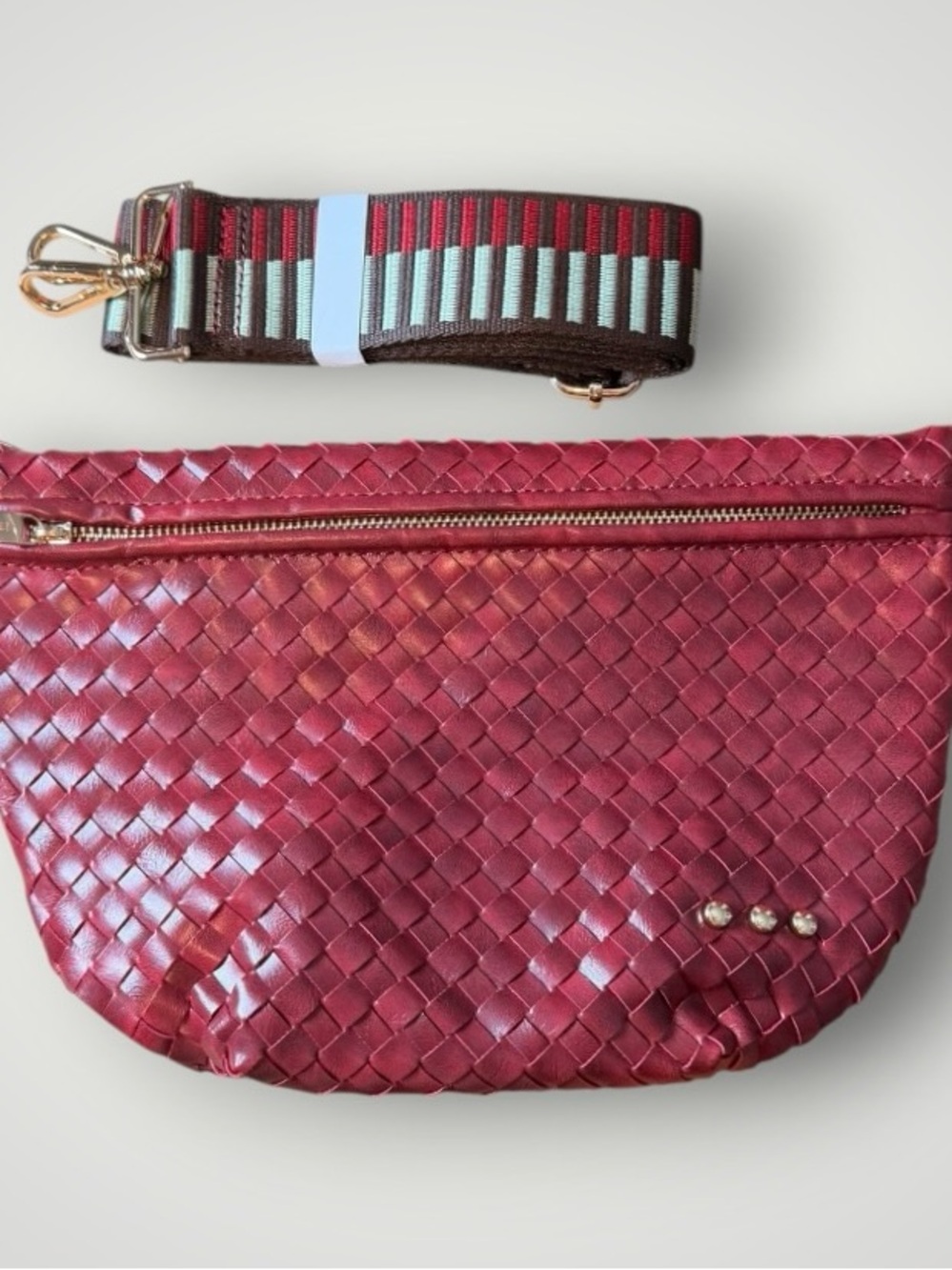 Pretty Simple Westlyn Woven Bum Bag Vegan Leather Sangria Adjust High Quality - Picture 3 of 5